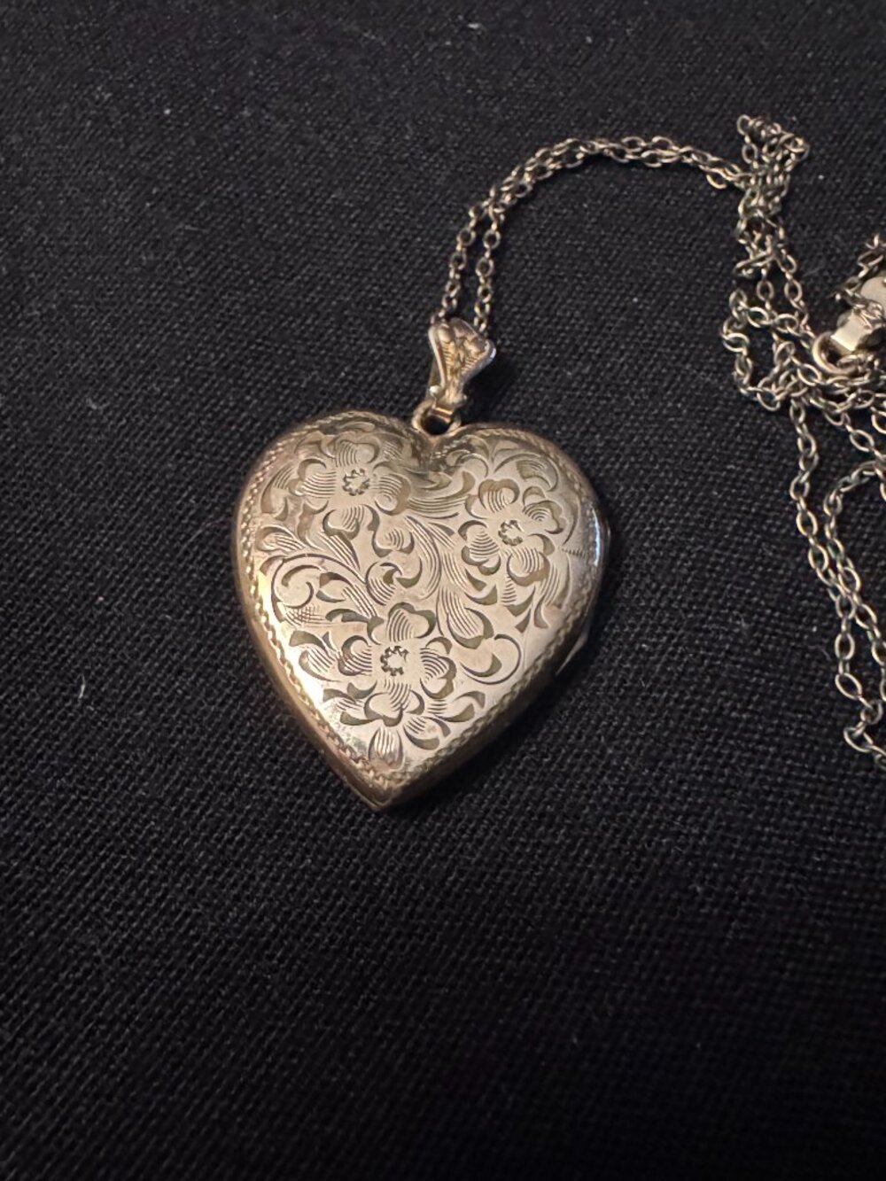 VINTAGE Ladye Fayre Gold Locket - Picture 4 of 6